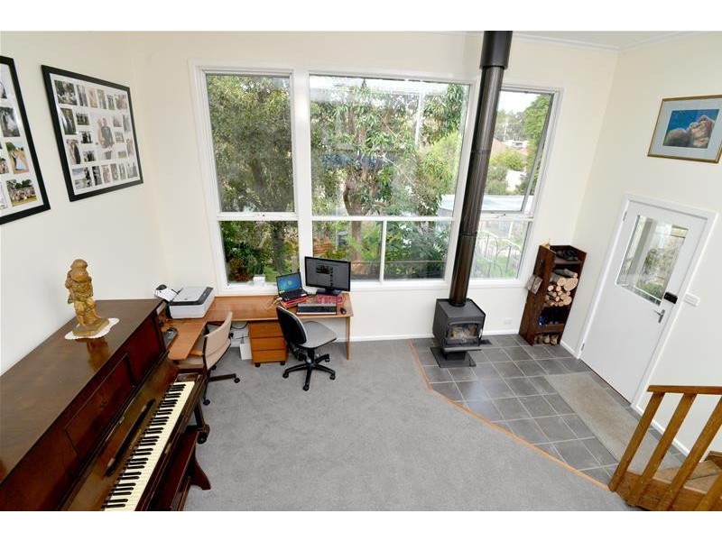 19 Ferndale Parade, Highton VIC 3216