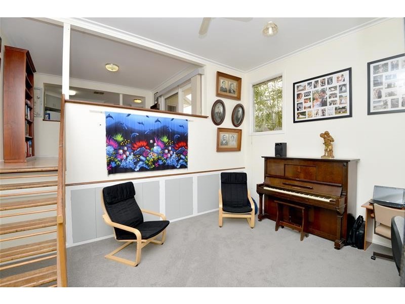 19 Ferndale Parade, Highton VIC 3216