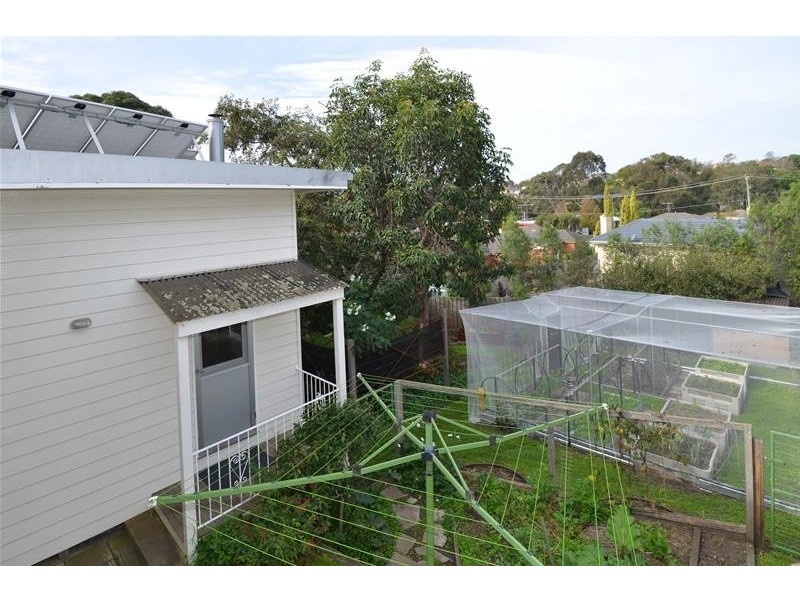 19 Ferndale Parade, Highton VIC 3216