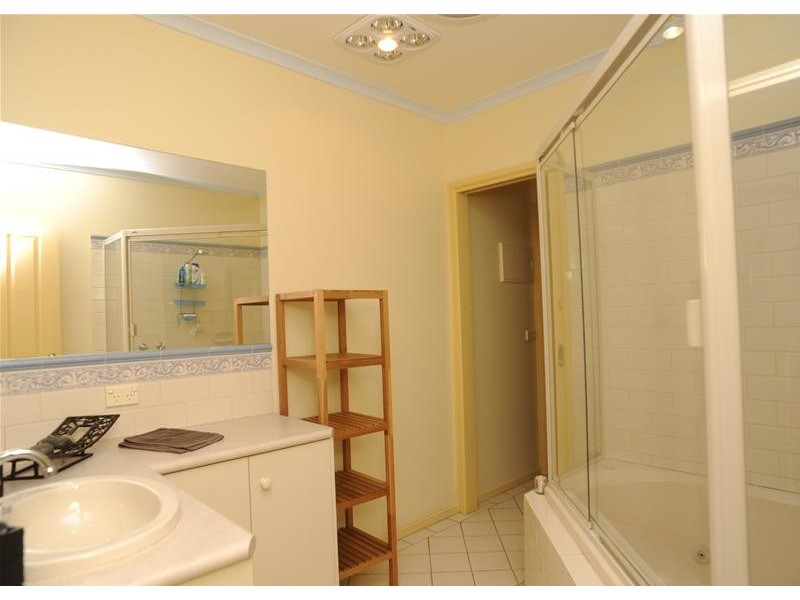 4 Karumba Court, Leopold VIC 3224