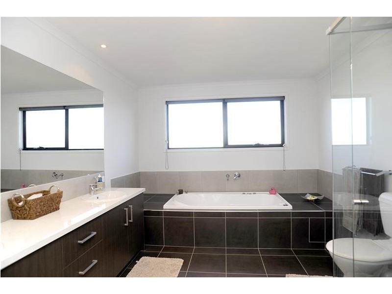 47 Arden Avenue, Leopold VIC 3224