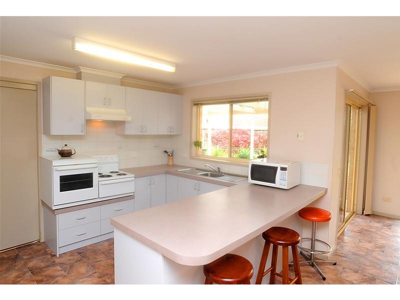 4 Amy Court, Leopold VIC 3224