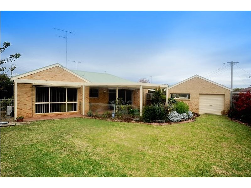 4 Amy Court, Leopold VIC 3224
