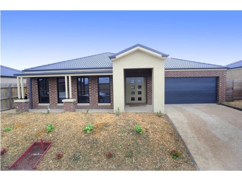 32 Pollard Drive, Leopold VIC 3224