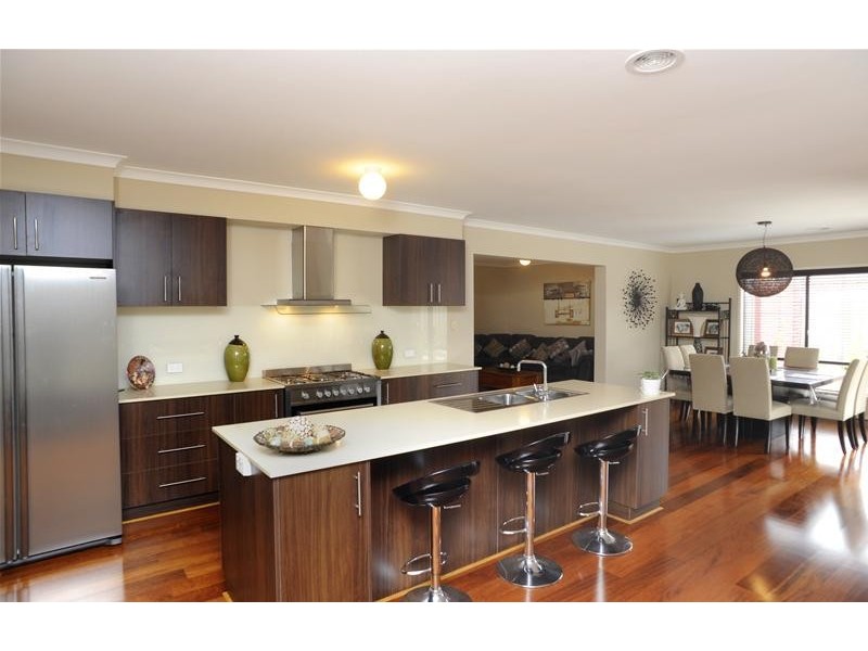 32 Pollard Drive, Leopold VIC 3224