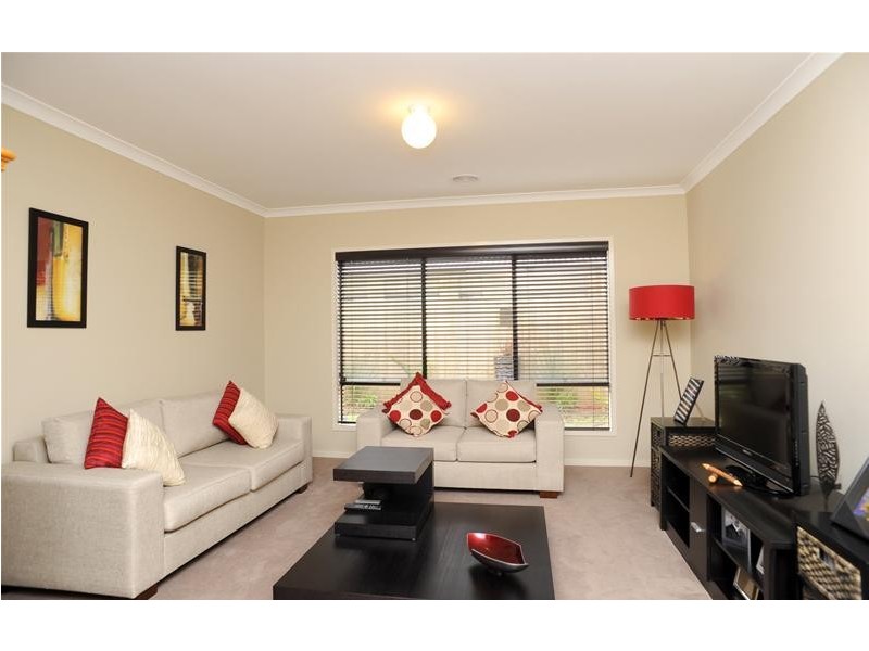 32 Pollard Drive, Leopold VIC 3224