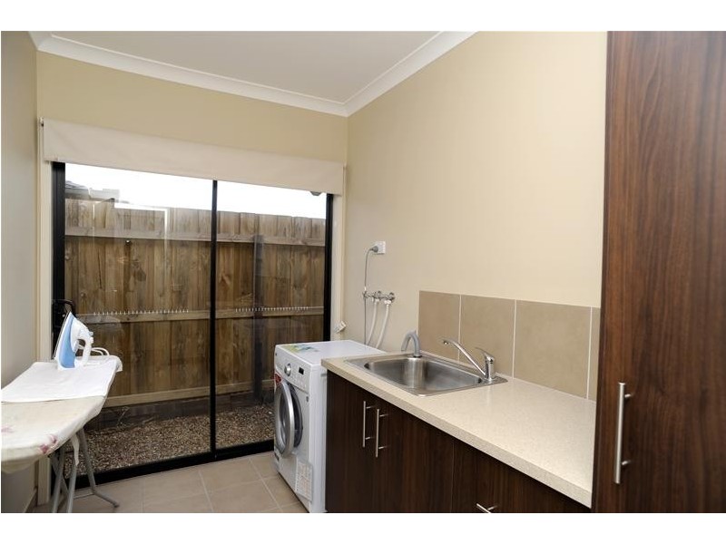 32 Pollard Drive, Leopold VIC 3224