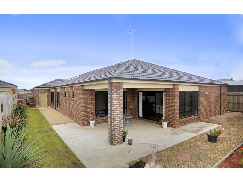 32 Pollard Drive, Leopold VIC 3224