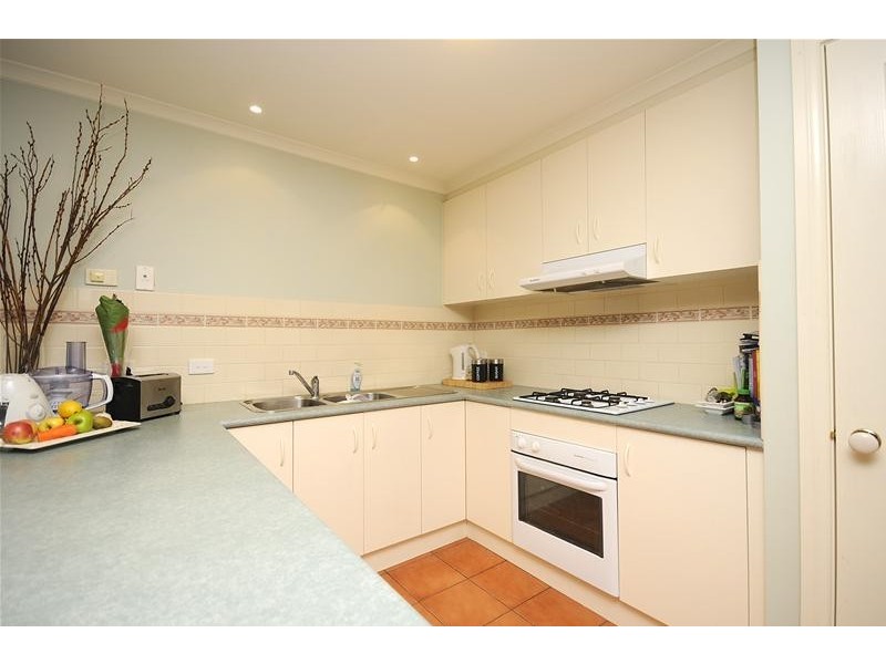 17 Huon Crescent, Leopold VIC 3224