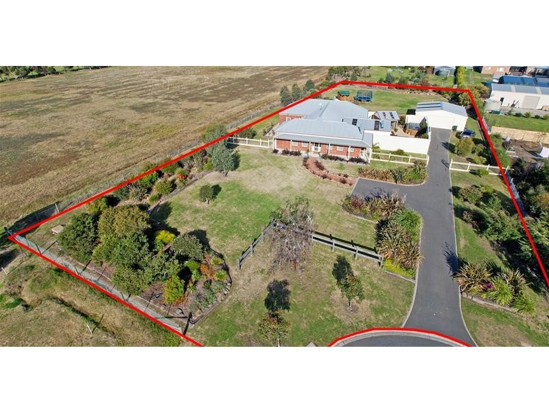 9 Fairbank Court, Leopold VIC 3224