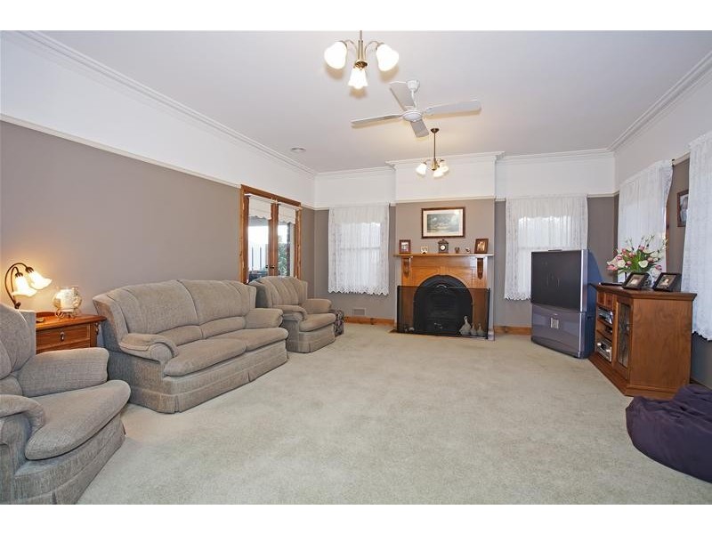 9 Fairbank Court, Leopold VIC 3224