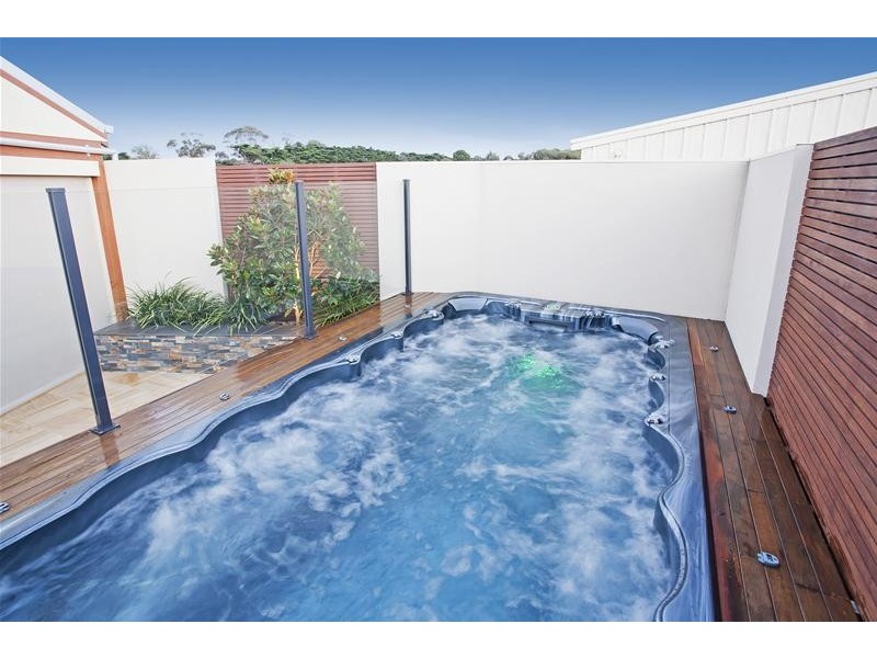 9 Fairbank Court, Leopold VIC 3224