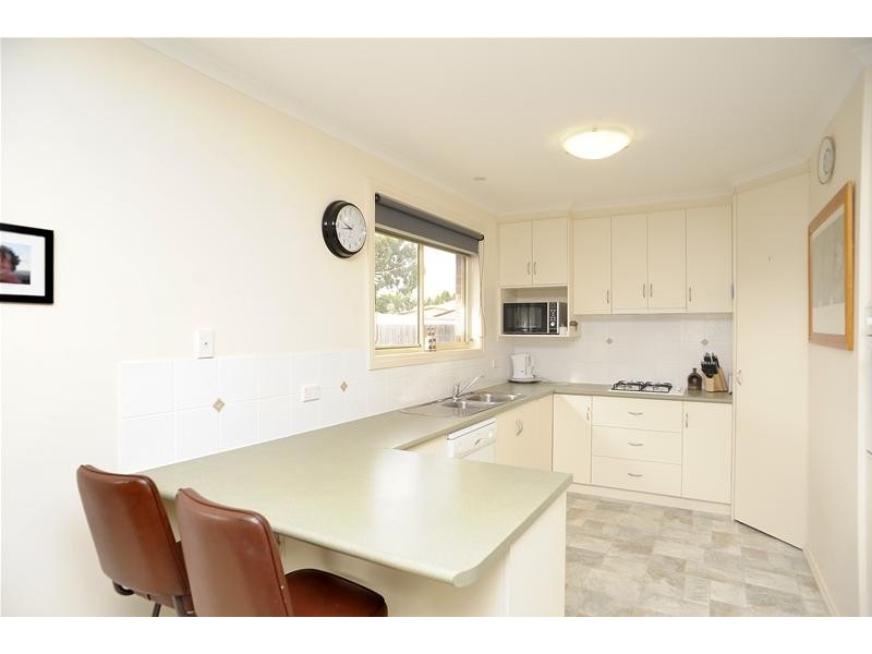 1/10 Myuna Street, Leopold VIC 3224