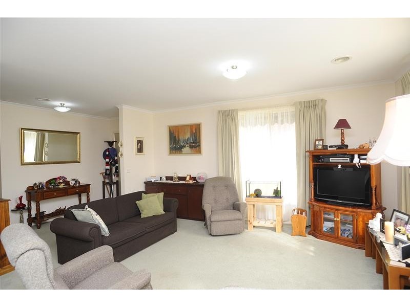 1/10 Myuna Street, Leopold VIC 3224