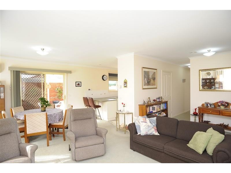 1/10 Myuna Street, Leopold VIC 3224