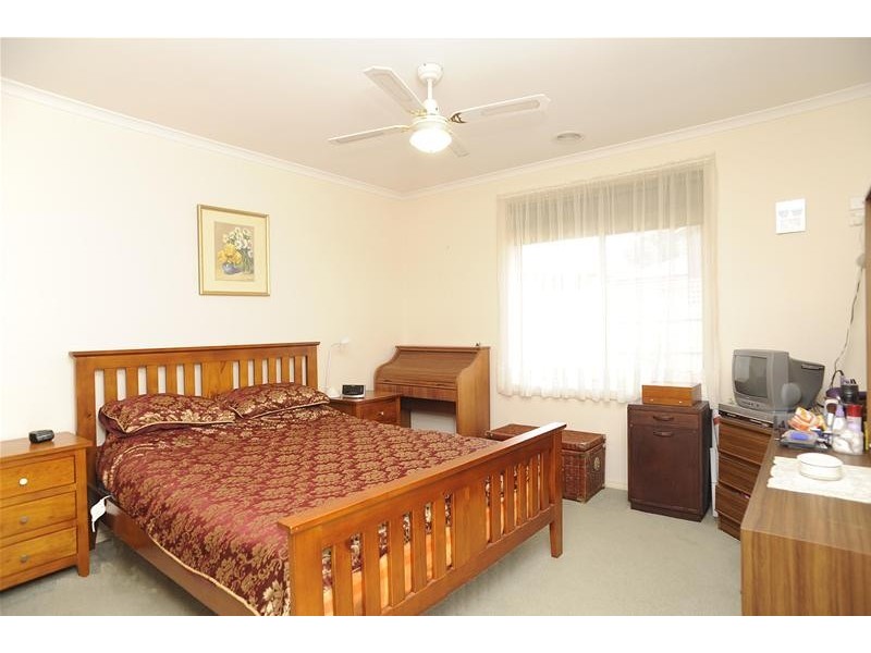 1/10 Myuna Street, Leopold VIC 3224