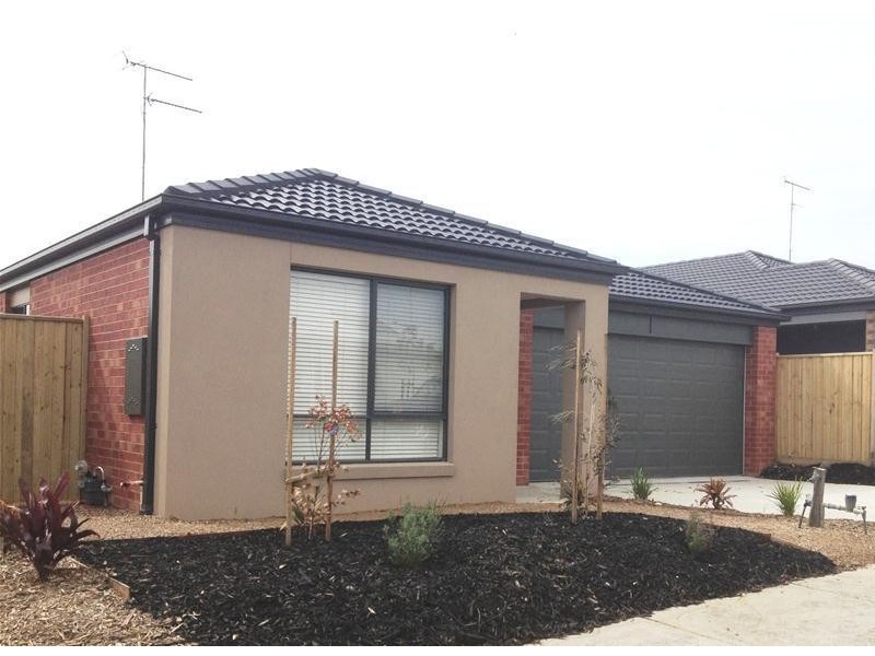 13 Everglade Street, Leopold VIC 3224