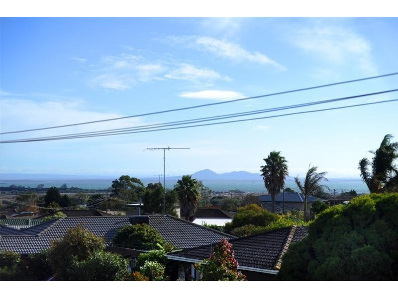 18 Darrambal Crescent, Leopold VIC 3224