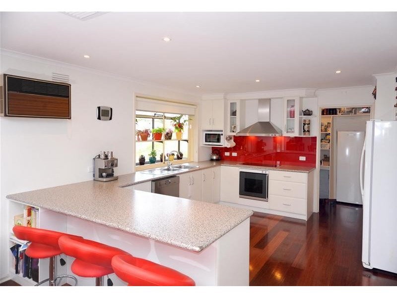 18 Darrambal Crescent, Leopold VIC 3224