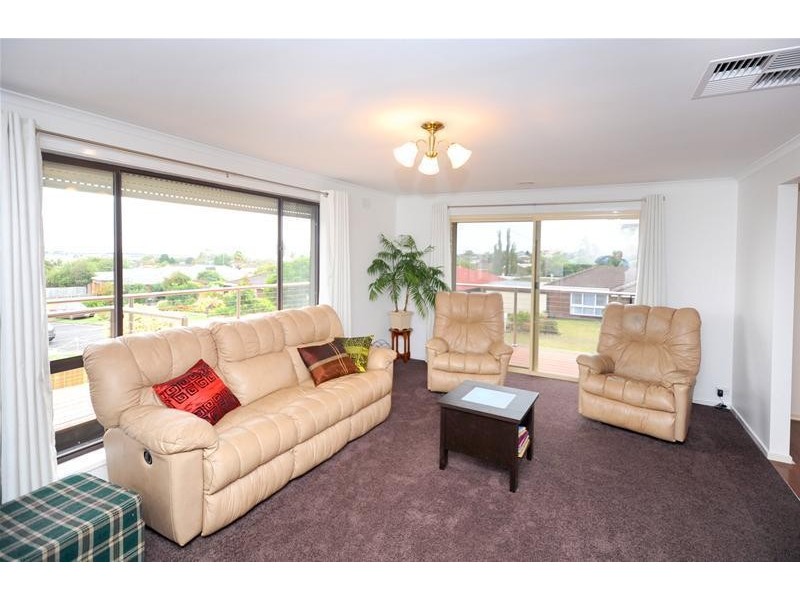 18 Darrambal Crescent, Leopold VIC 3224