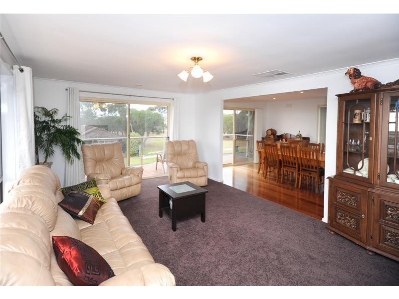 18 Darrambal Crescent, Leopold VIC 3224