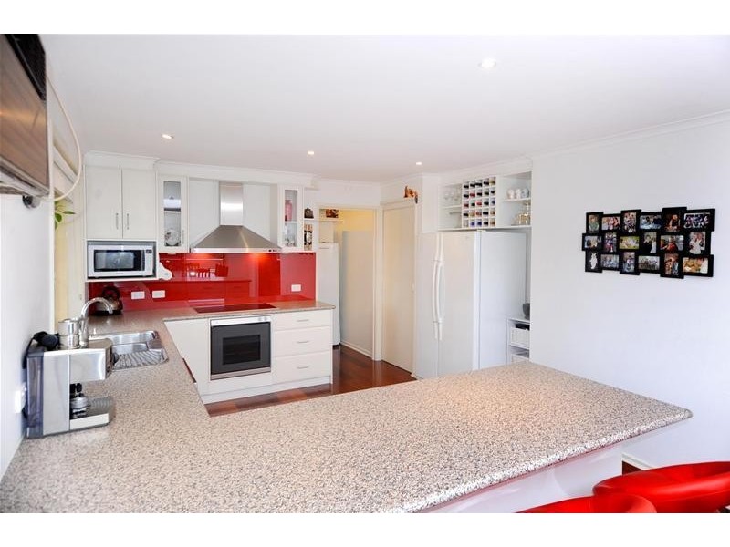 18 Darrambal Crescent, Leopold VIC 3224