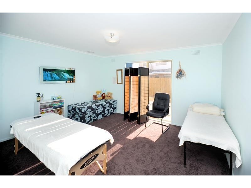 18 Darrambal Crescent, Leopold VIC 3224