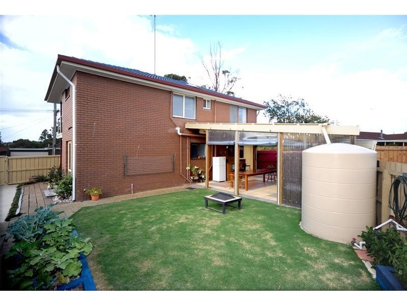 18 Darrambal Crescent, Leopold VIC 3224