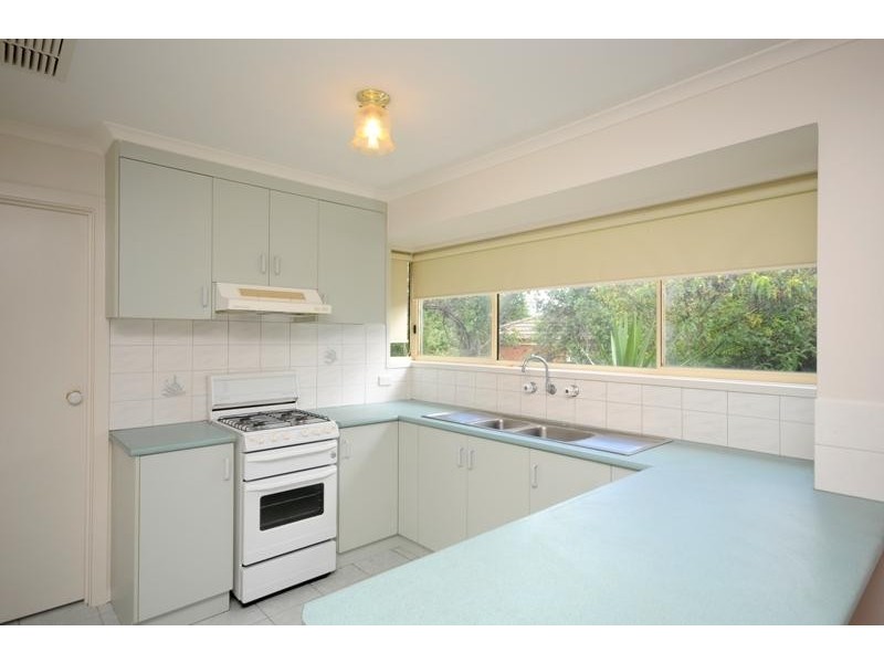 31 Vicarage Road, Leopold VIC 3224