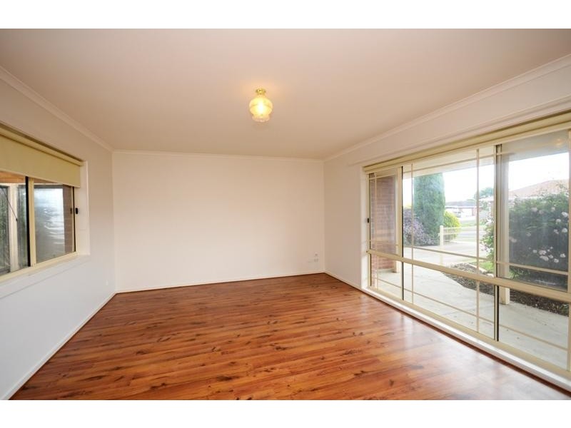 31 Vicarage Road, Leopold VIC 3224