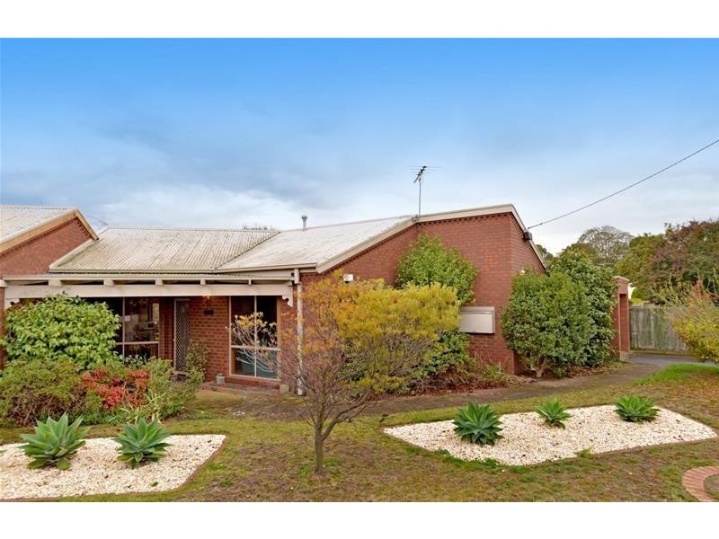 1/2 Curtis Court, Leopold VIC 3224