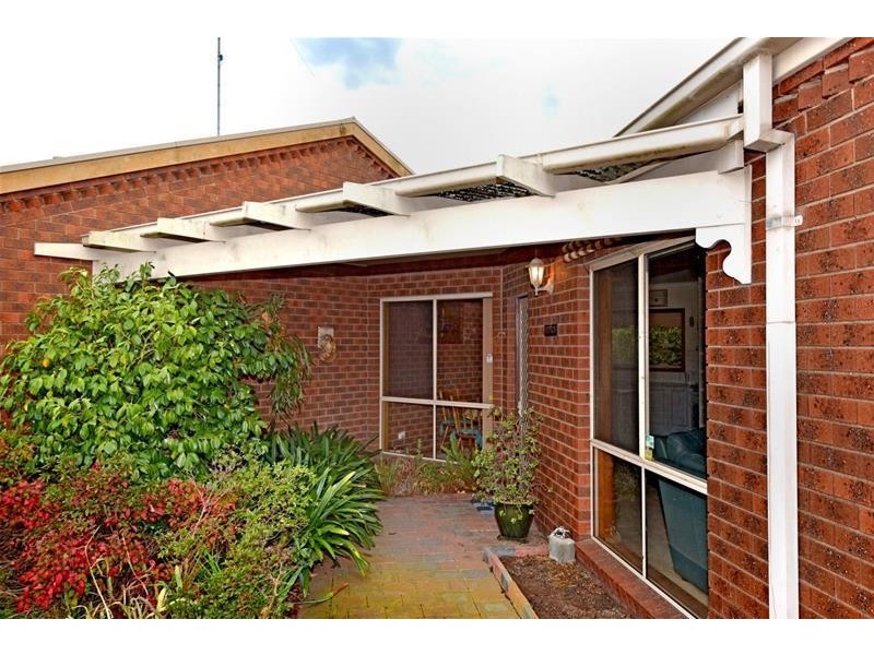 1/2 Curtis Court, Leopold VIC 3224
