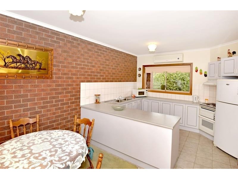 1/2 Curtis Court, Leopold VIC 3224