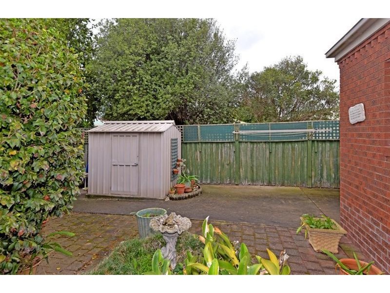 1/2 Curtis Court, Leopold VIC 3224