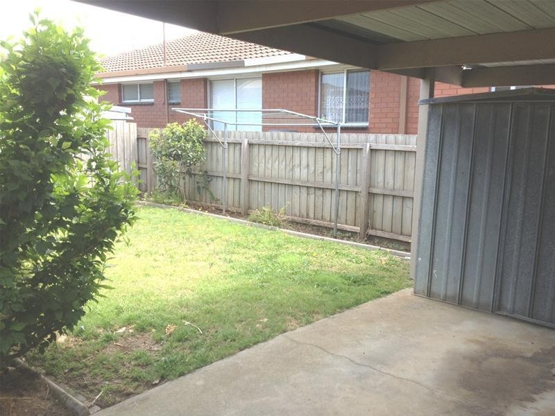 2/797 Bellarine Highway, Leopold VIC 3224