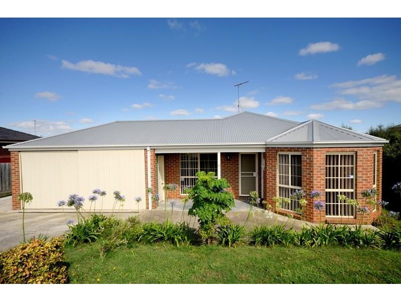 1/18 Ferguson Road, Leopold VIC 3224