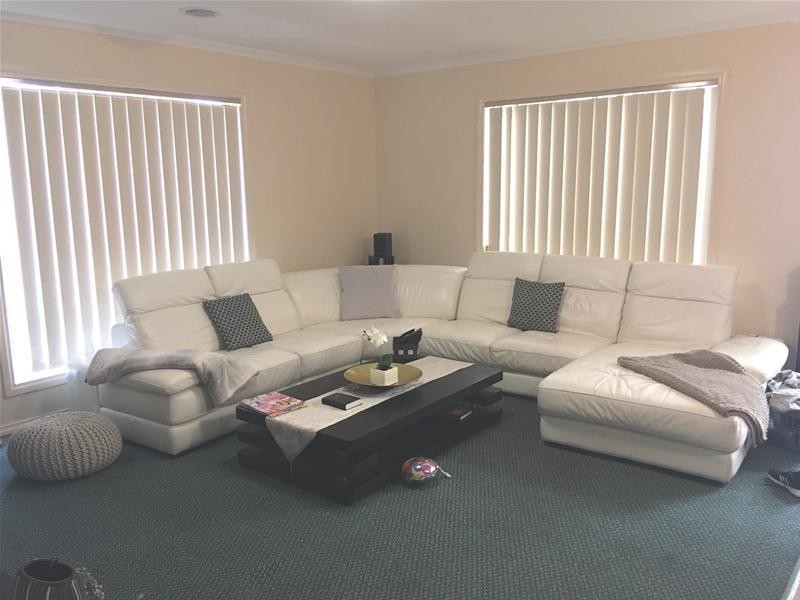 35 Huon Crescent, Leopold VIC 3224