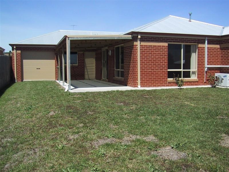 35 Huon Crescent, Leopold VIC 3224