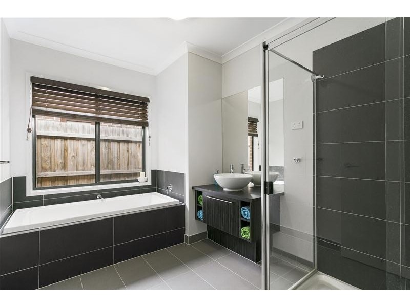 15 Barberino Way, Leopold VIC 3224