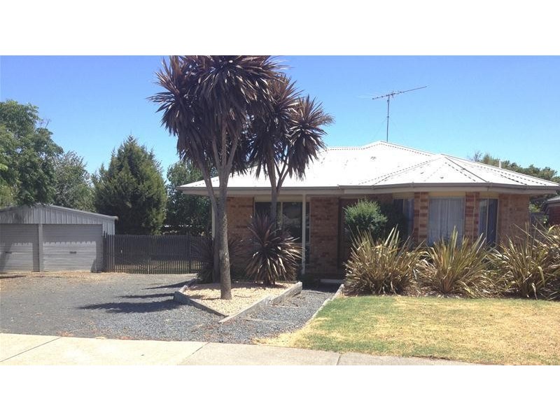 30 Rebecca Drive, Leopold VIC 3224