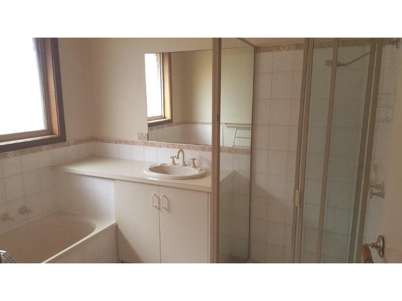 18 Rebecca Drive, Leopold VIC 3224