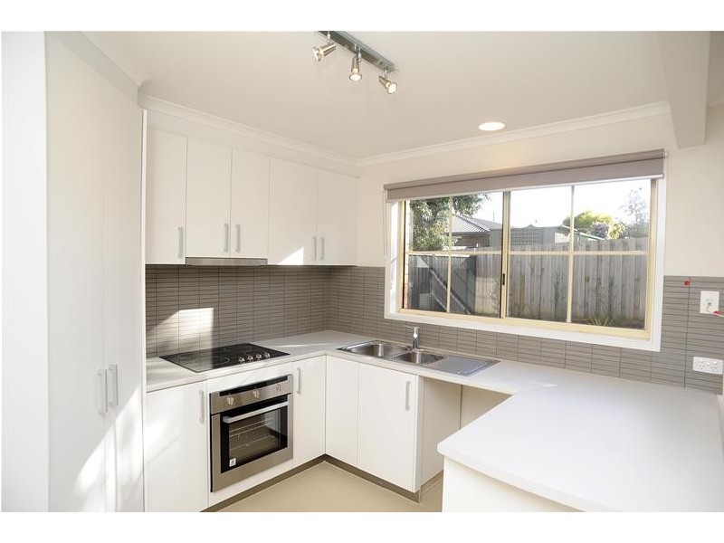 4 Reta Close, Leopold VIC 3224