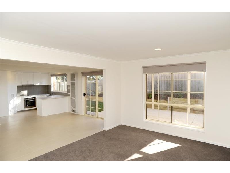 4 Reta Close, Leopold VIC 3224