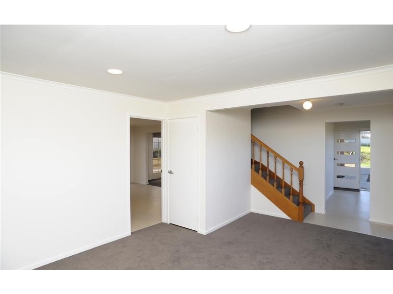 4 Reta Close, Leopold VIC 3224