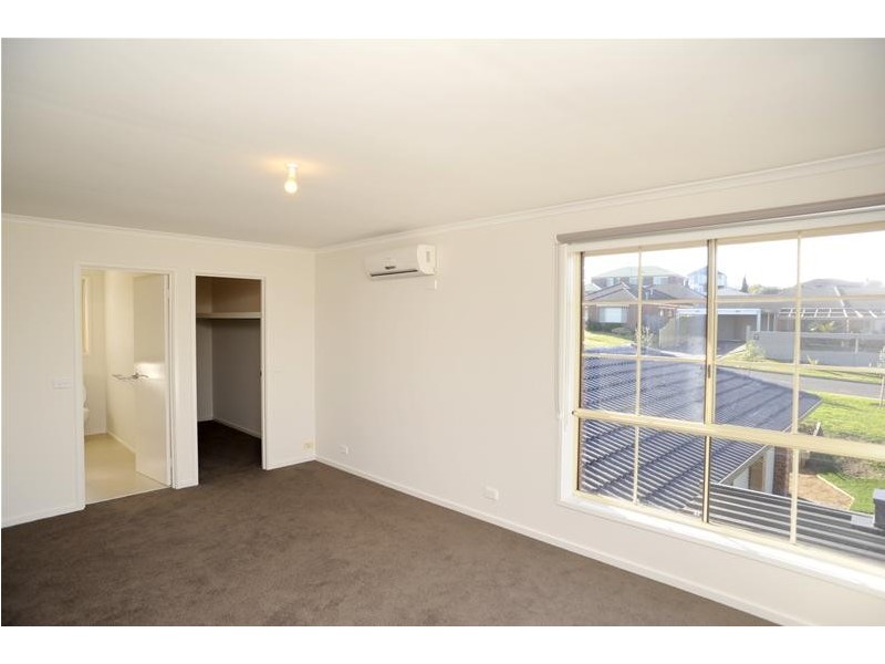 4 Reta Close, Leopold VIC 3224