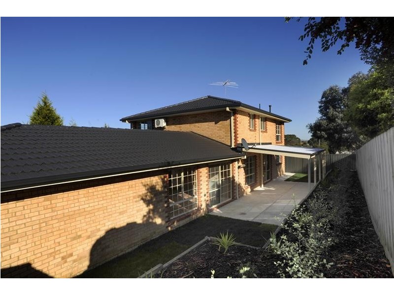 4 Reta Close, Leopold VIC 3224
