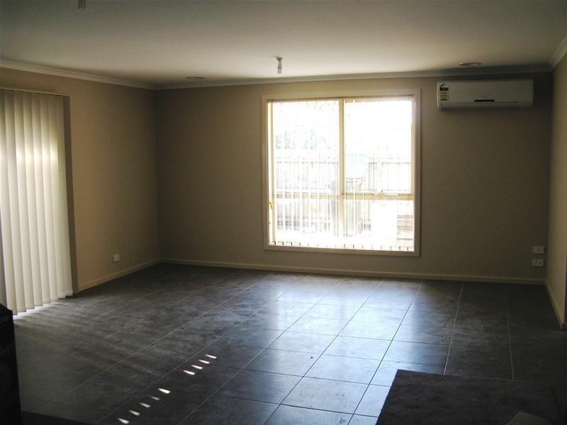 2/4 Greenwood Street, Newcomb VIC 3219