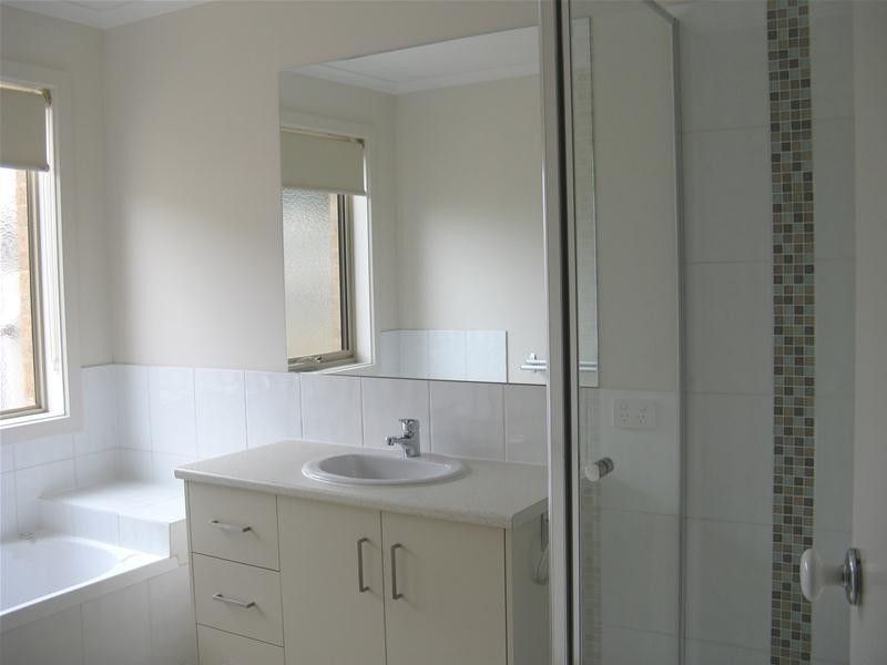 3 Mira Court, Leopold VIC 3224