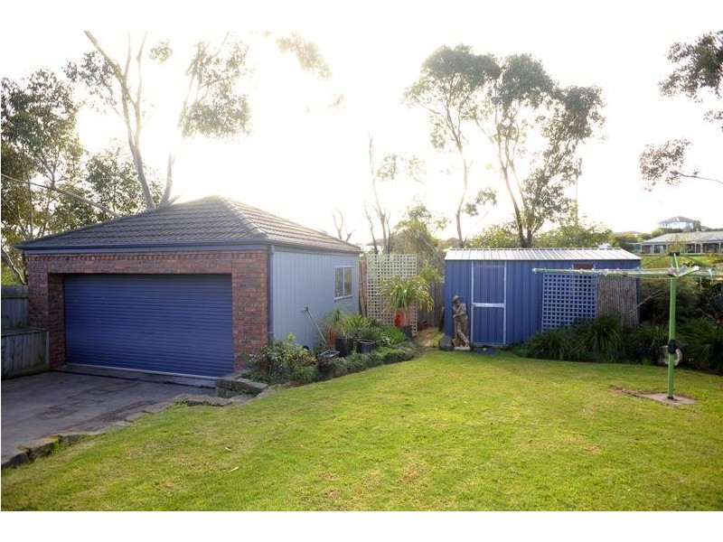 33 Northview Drive, Leopold VIC 3224