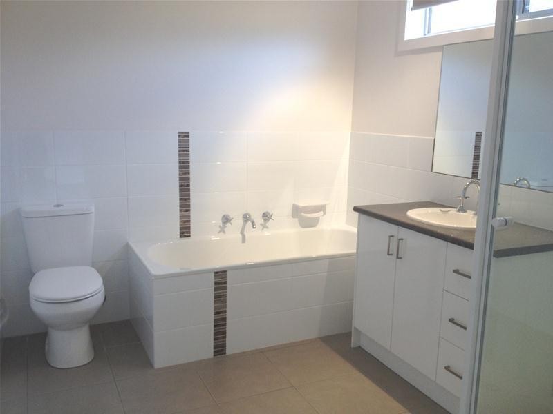 1/75 Pollard Drive, Leopold VIC 3224